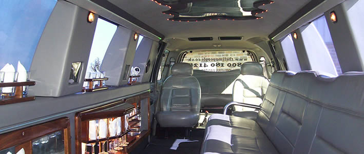 4x4 'Hummer' In Brilliant White